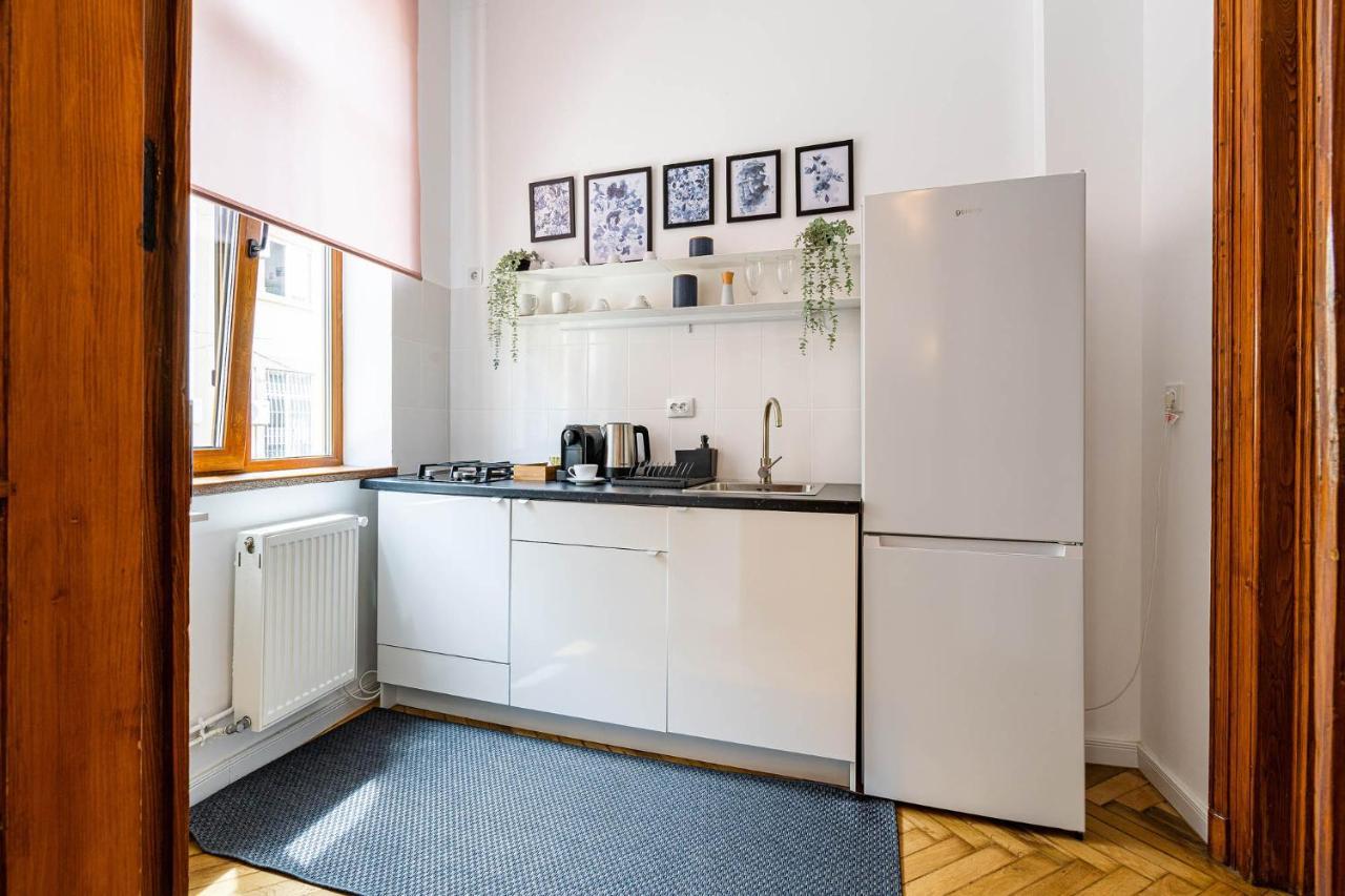 2Br Blue Cloud In The Centre Apartment Bucharest Luaran gambar