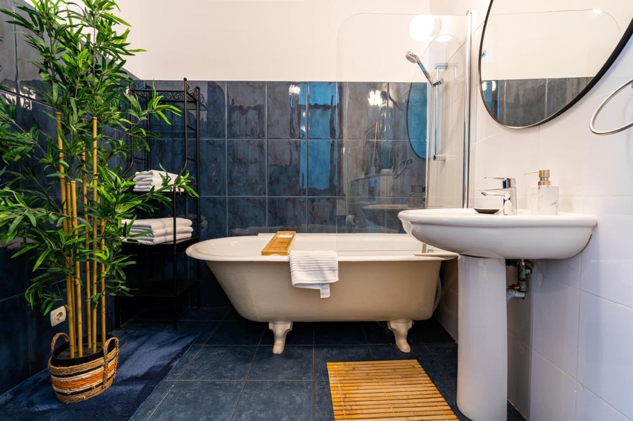 2Br Blue Cloud In The Centre Apartment Bucharest Luaran gambar